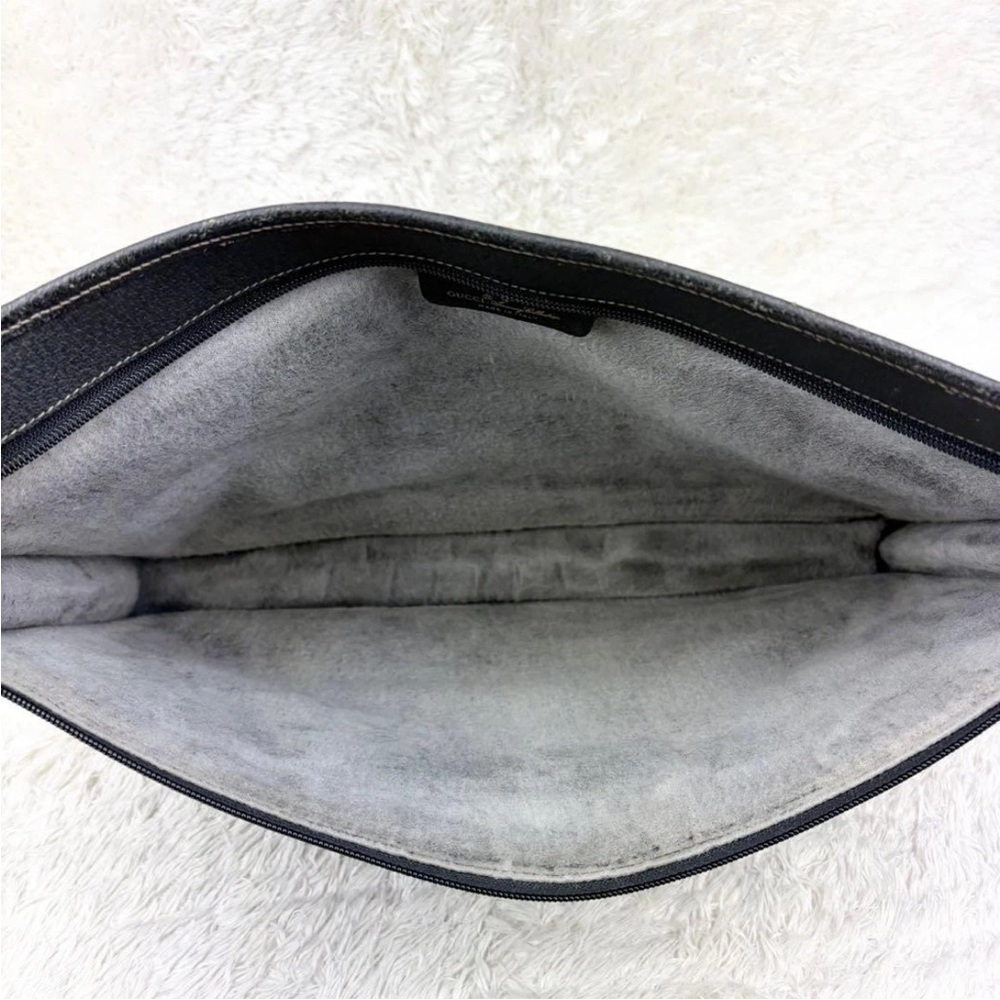 Gucci Black Clutch with Green and Red Accents - Picture 7 of 10